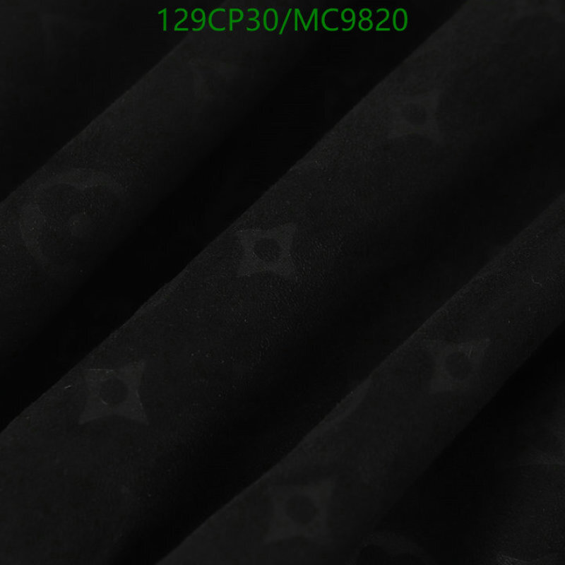 LV-Clothing Code: MC9820 $: 129USD