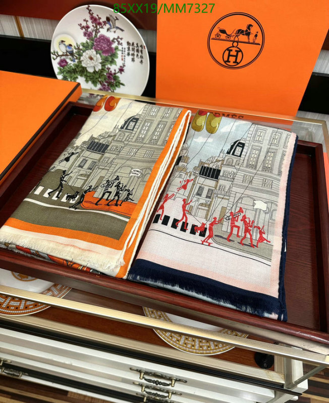 Hermes-Scarf Code: MM7327 $: 85USD