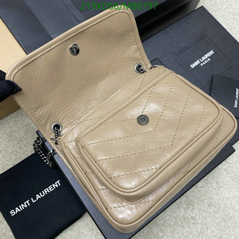 YSL-Bag-Mirror Quality Code: MB8797 $: 219USD