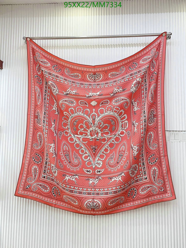 Hermes-Scarf Code: MM7334 $: 95USD
