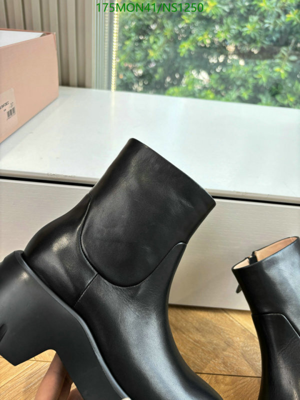 Boots-Women Shoes Code: NS1250 $: 175USD
