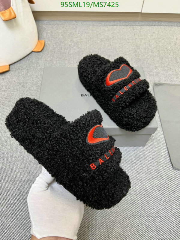 Balenciaga-Women Shoes Code: MS7425 $: 95USD