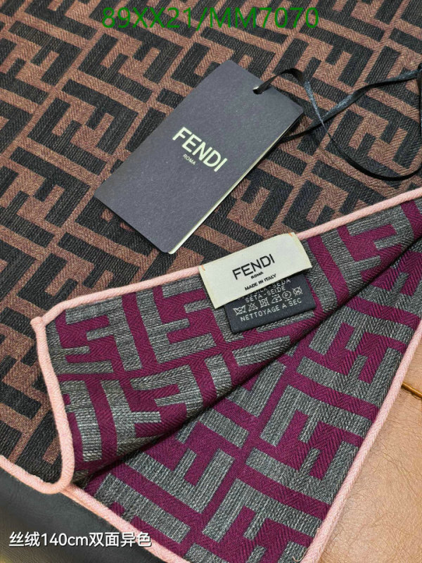 Fendi-Scarf Code: MM7070 $: 89USD