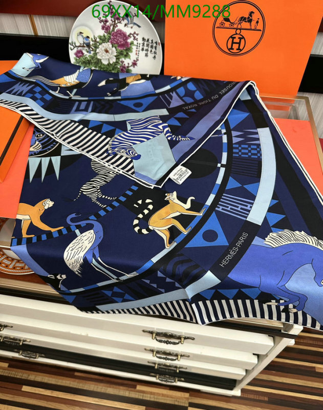 Hermes-Scarf Code: MM9288 $: 69USD
