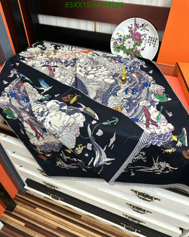 Hermes-Scarf Code: MM9282 $: 85USD