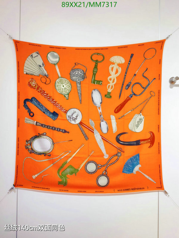 Hermes-Scarf Code: MM7317 $: 89USD