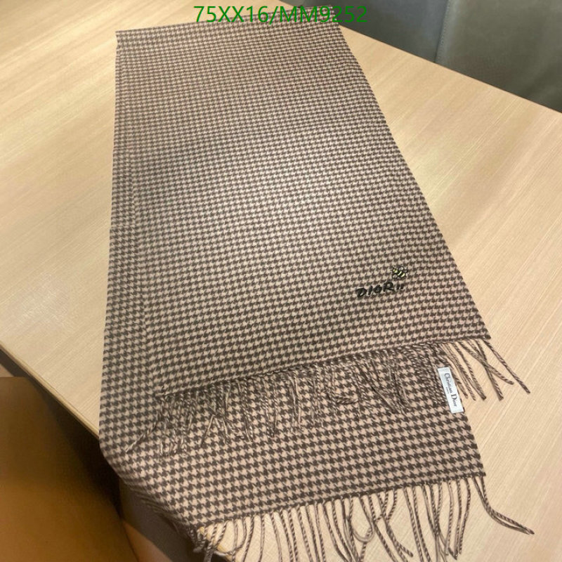 Dior-Scarf Code: MM9252 $: 75USD