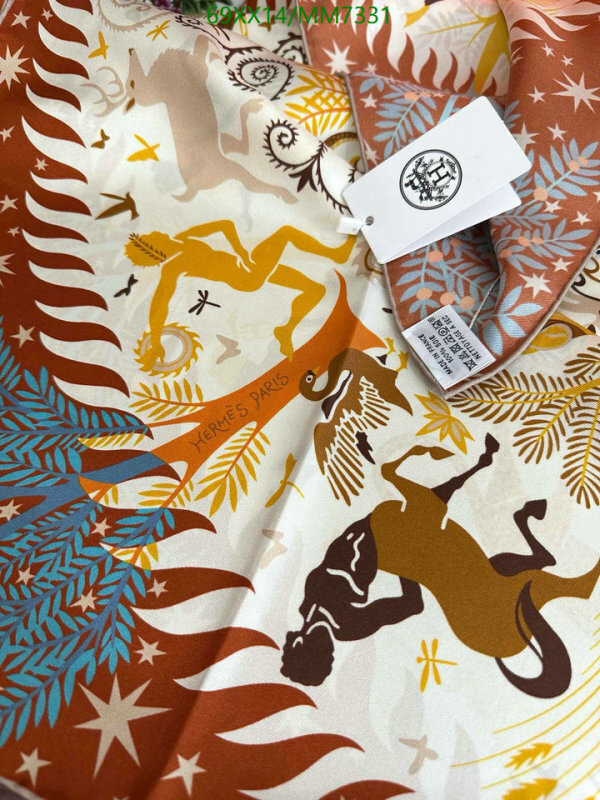 Hermes-Scarf Code: MM7331 $: 69USD