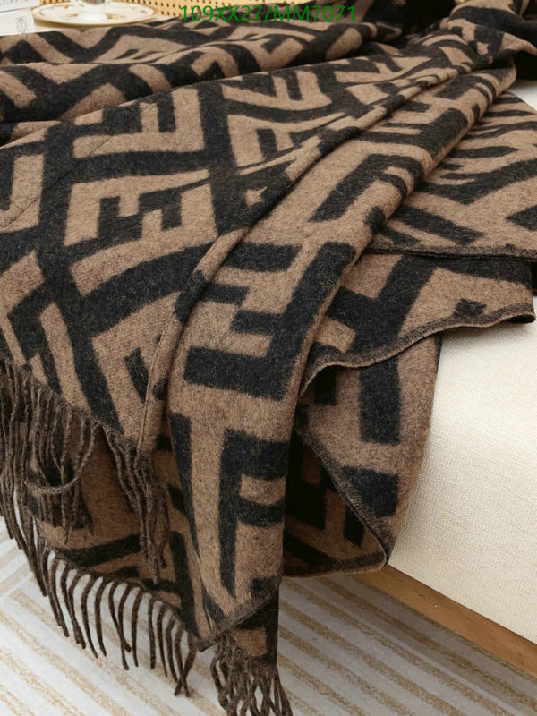 Fendi-Scarf Code: MM7071 $: 109USD