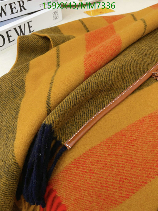 Hermes-Scarf Code: MM7336 $: 159USD