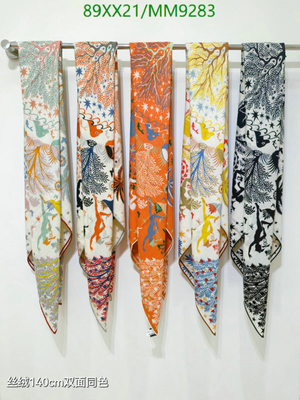 Hermes-Scarf Code: MM9283 $: 89USD