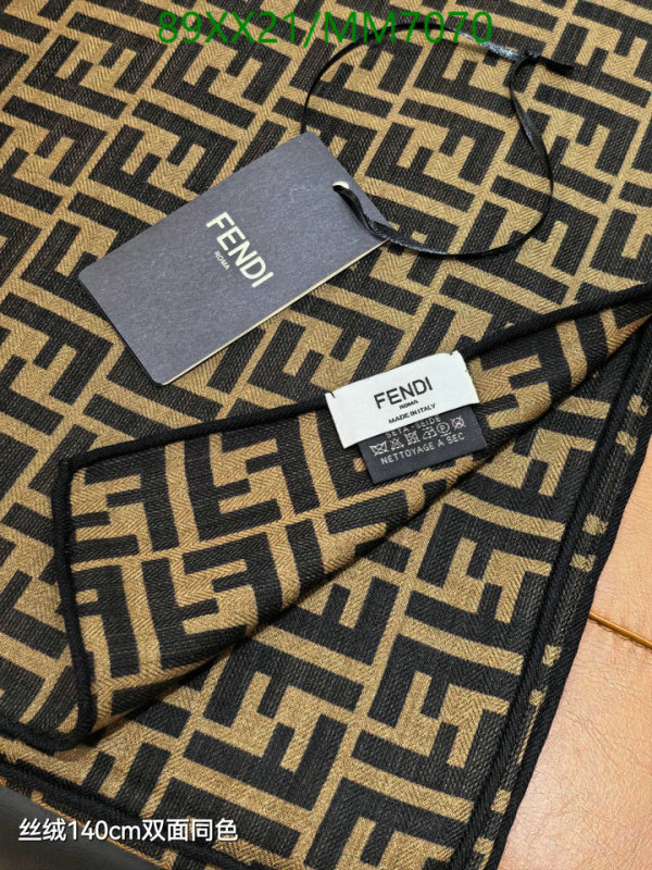 Fendi-Scarf Code: MM7070 $: 89USD