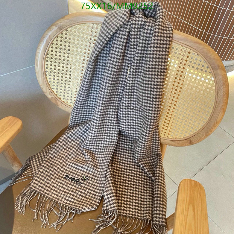 Dior-Scarf Code: MM9252 $: 75USD