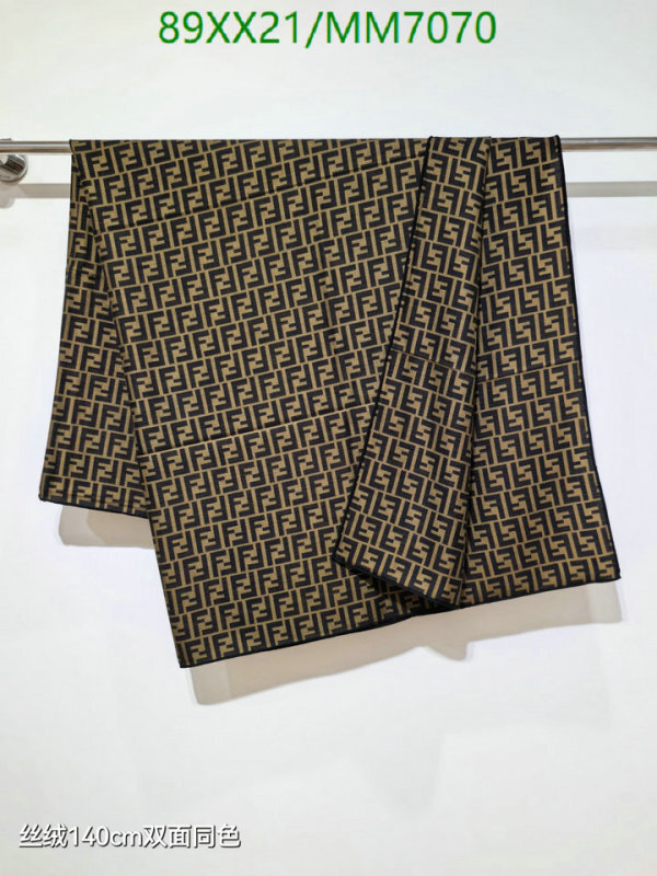 Fendi-Scarf Code: MM7070 $: 89USD