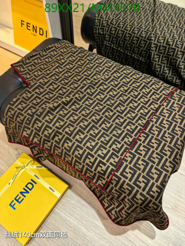 Fendi-Scarf Code: MM7070 $: 89USD