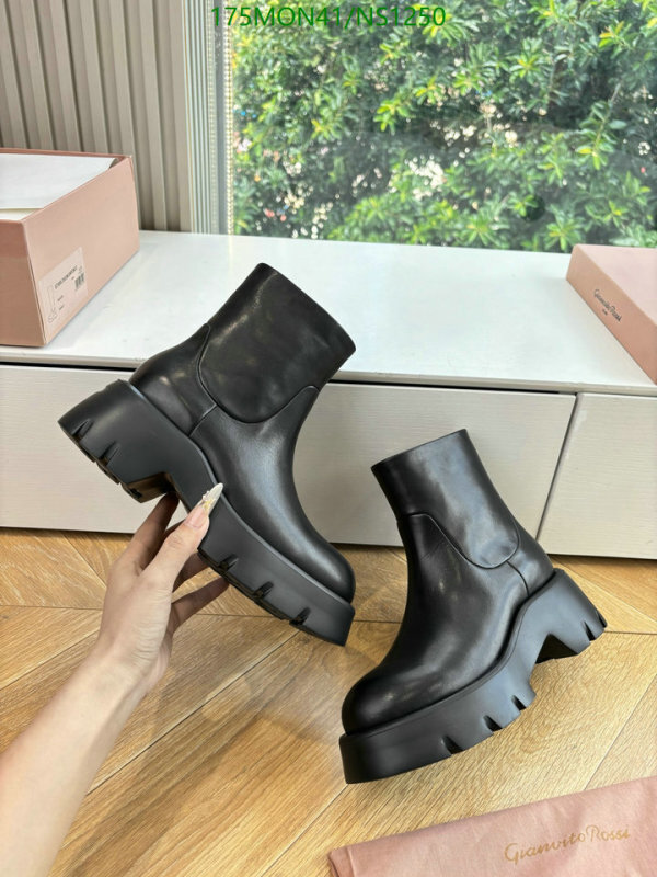 Boots-Women Shoes Code: NS1250 $: 175USD