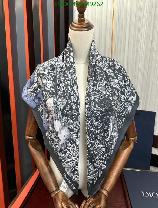 Dior-Scarf Code: MM9262 $: 69USD
