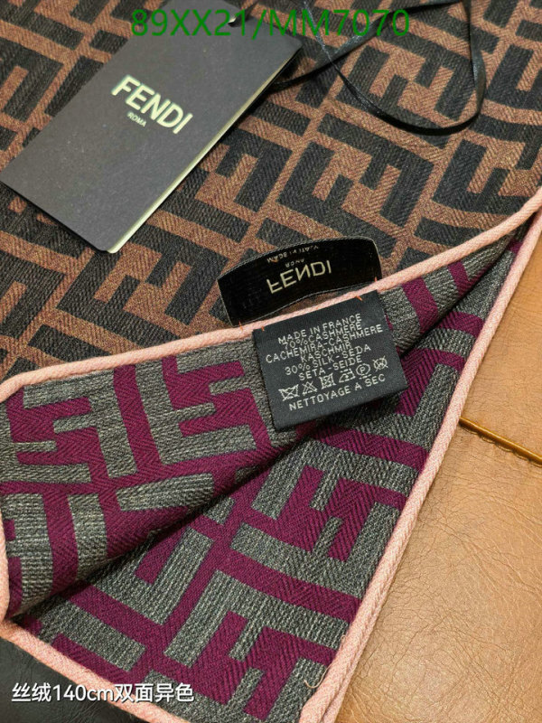 Fendi-Scarf Code: MM7070 $: 89USD