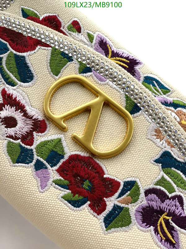 Valentino-Bag-4A Quality Code: MB9100 $: 109USD