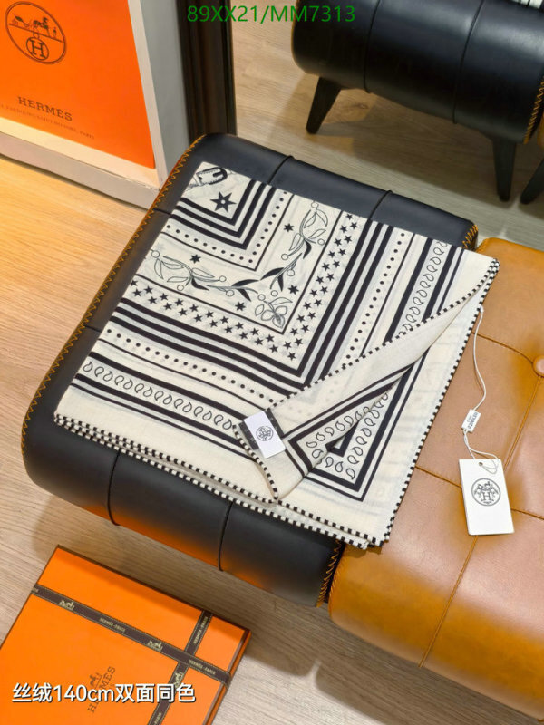 Hermes-Scarf Code: MM7313 $: 89USD