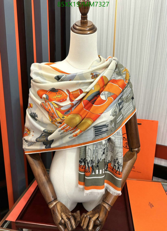 Hermes-Scarf Code: MM7327 $: 85USD