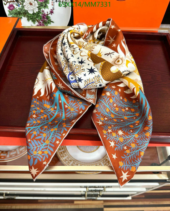 Hermes-Scarf Code: MM7331 $: 69USD