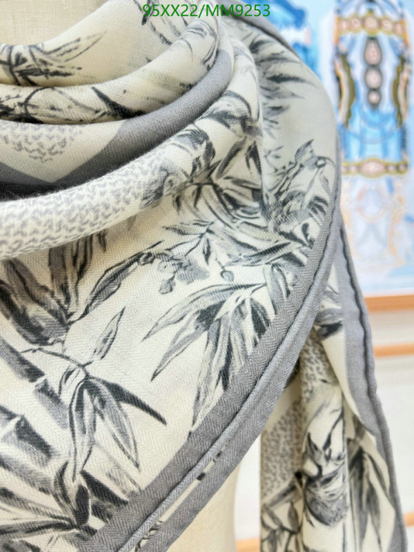 Dior-Scarf Code: MM9253 $: 95USD