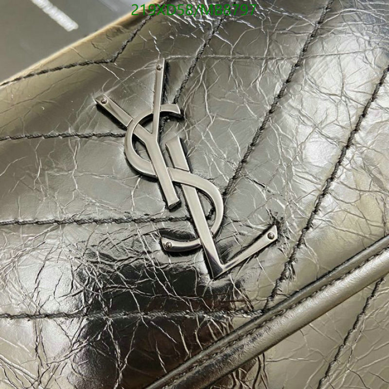 YSL-Bag-Mirror Quality Code: MB8797 $: 219USD