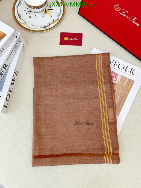 Loro Piana-Scarf Code: MM9292 $: 85USD
