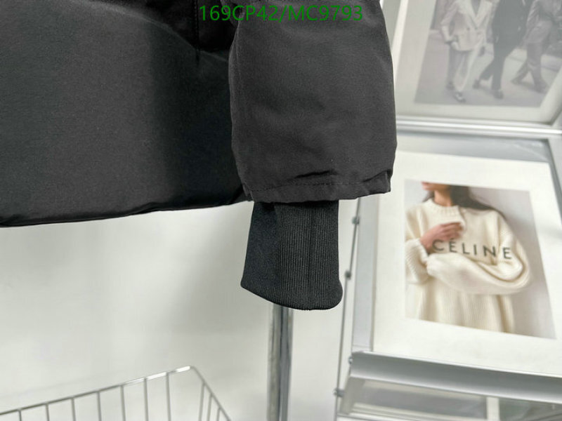 Canada Goose-Down jacket Men Code: MC9793 $: 169USD