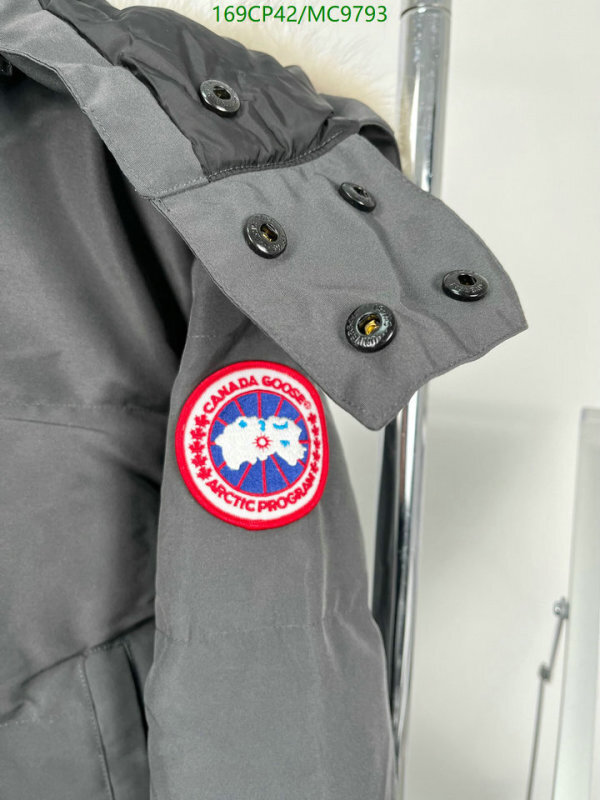 Canada Goose-Down jacket Men Code: MC9793 $: 169USD