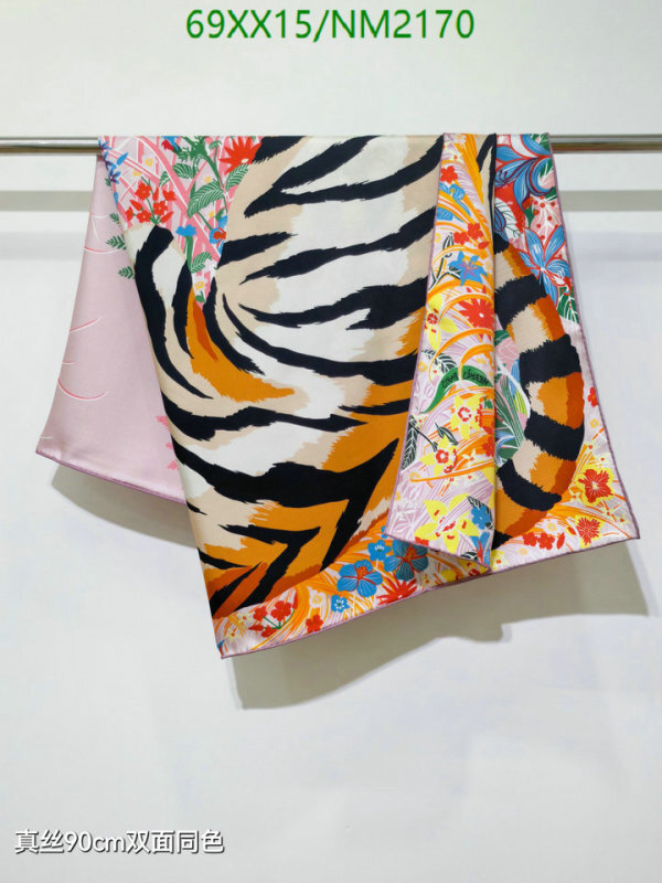 Hermes-Scarf Code: NM2170 $: 69USD