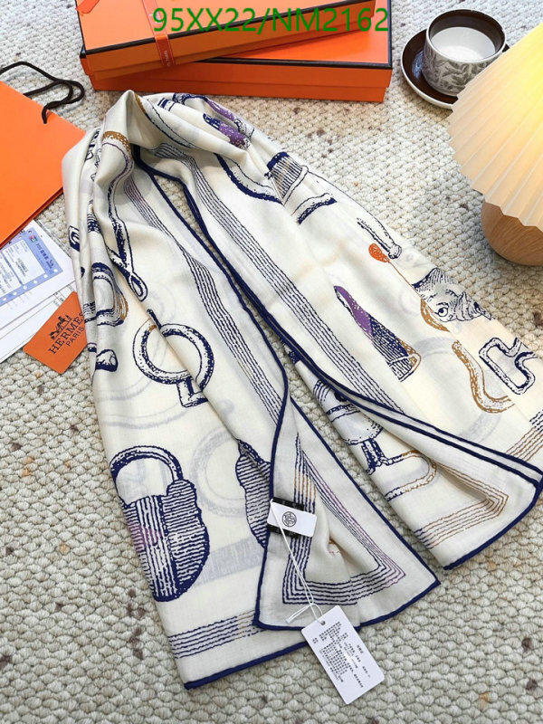 Hermes-Scarf Code: NM2162 $: 95USD