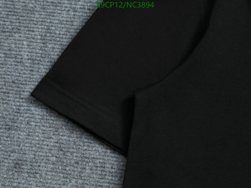 Burberry-Clothing Code: NC3894 $: 69USD