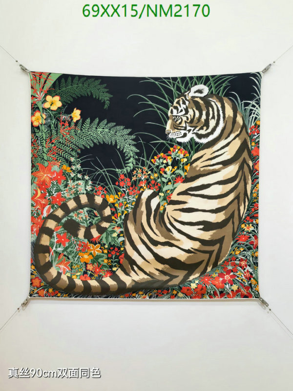 Hermes-Scarf Code: NM2170 $: 69USD