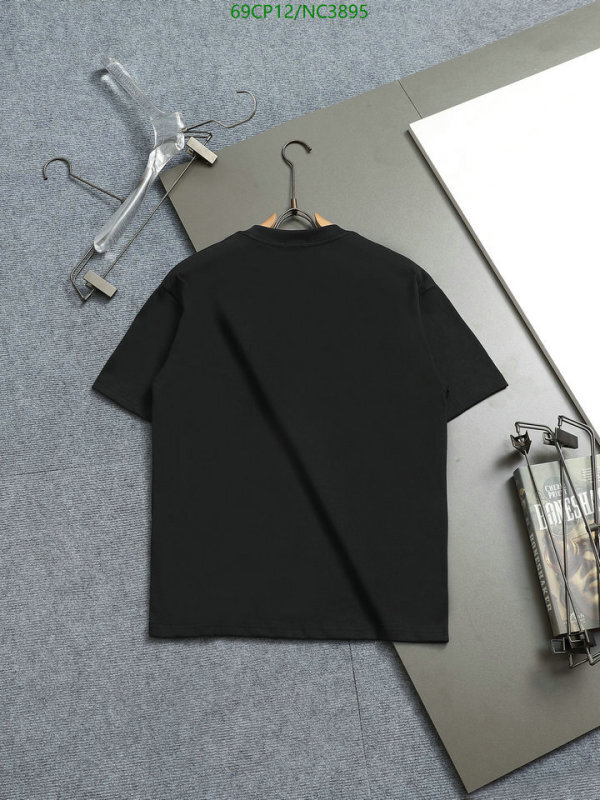 Burberry-Clothing Code: NC3895 $: 69USD