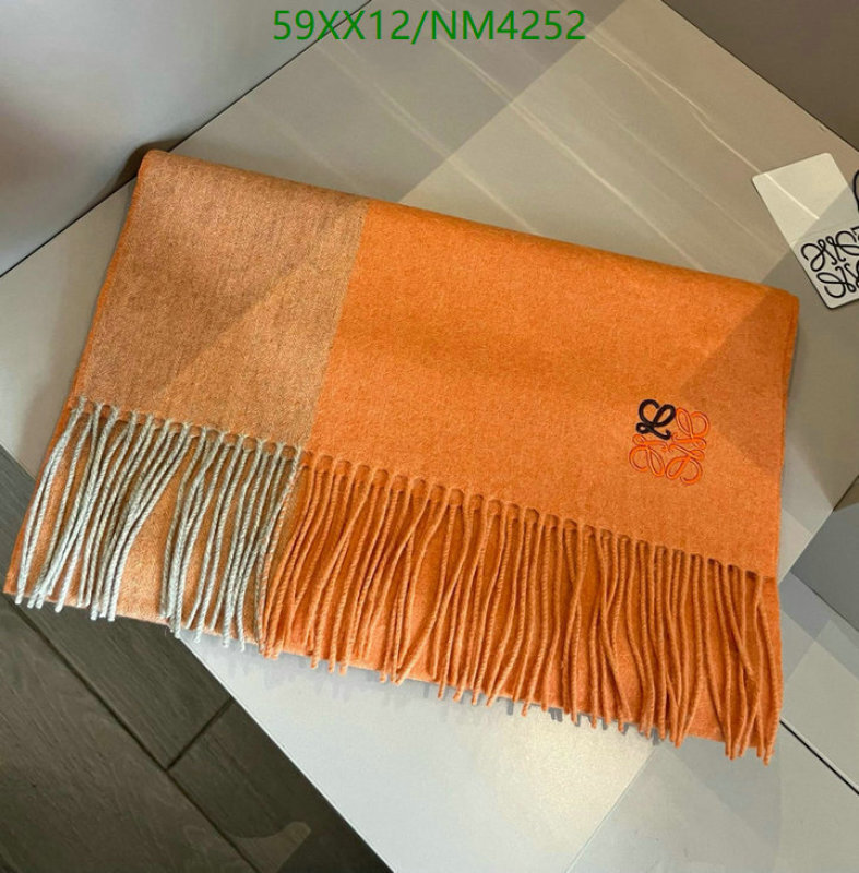 Loewe-Scarf Code: NM4252 $: 59USD