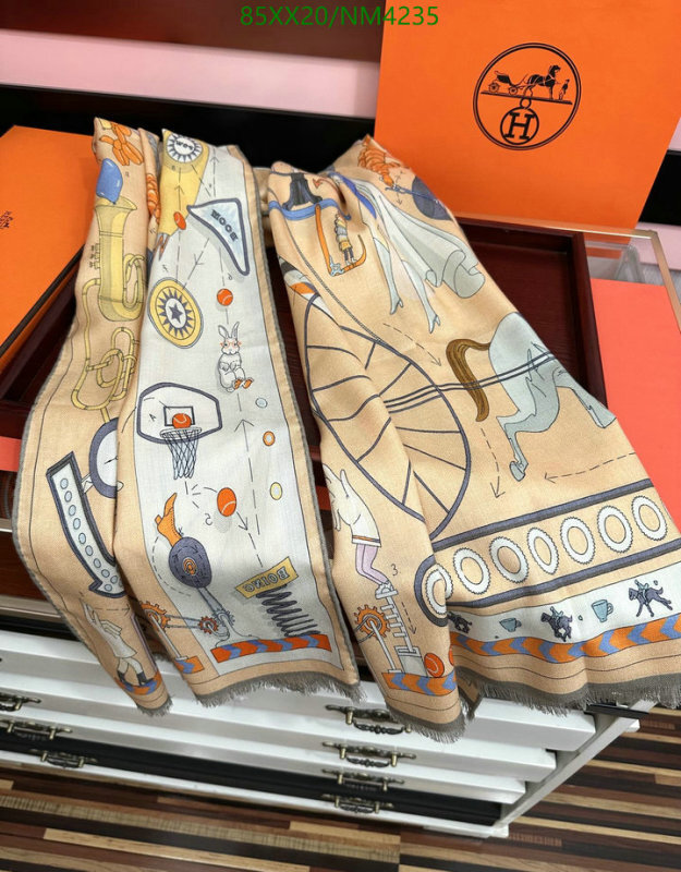 Hermes-Scarf Code: NM4235 $: 85USD