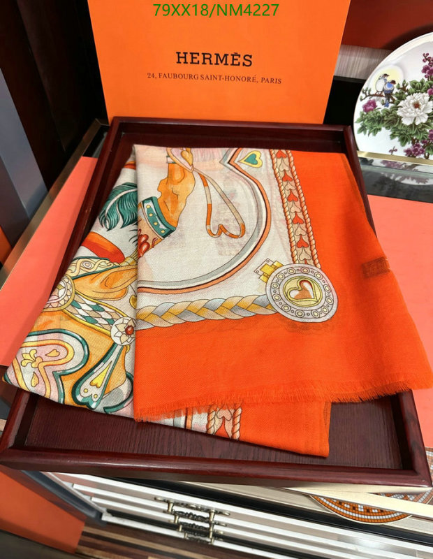 Hermes-Scarf Code: NM4227 $: 79USD