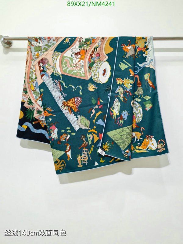 Hermes-Scarf Code: NM4241 $: 89USD