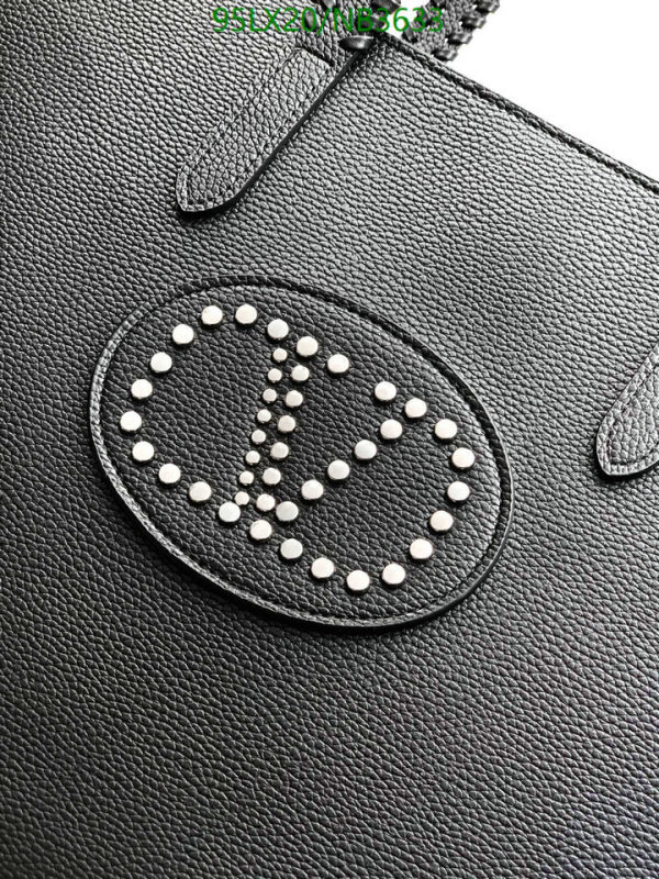 Valentino-Bag-4A Quality Code: NB3633 $: 95USD