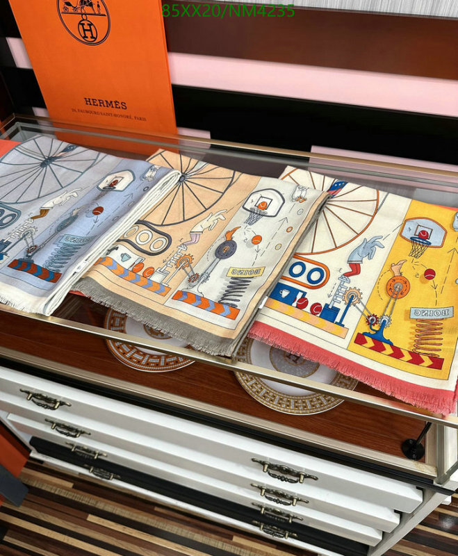 Hermes-Scarf Code: NM4235 $: 85USD