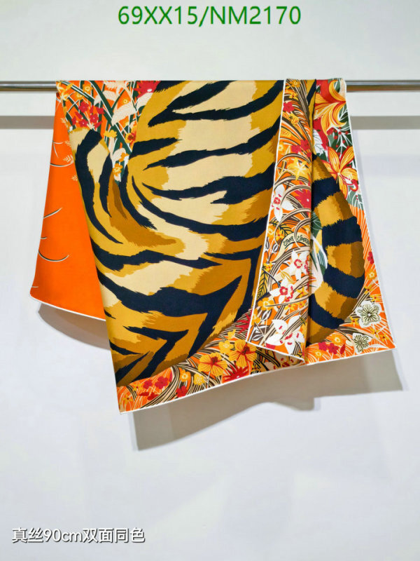 Hermes-Scarf Code: NM2170 $: 69USD