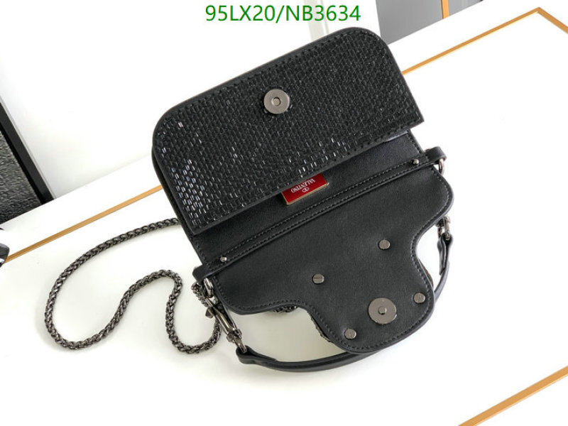 Valentino-Bag-4A Quality Code: NB3634 $: 95USD