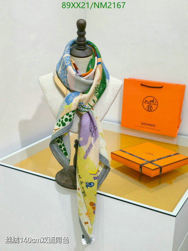 Hermes-Scarf Code: NM2167 $: 89USD