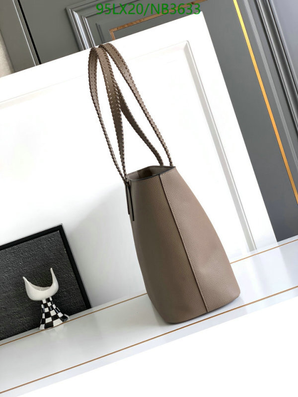 Valentino-Bag-4A Quality Code: NB3633 $: 95USD