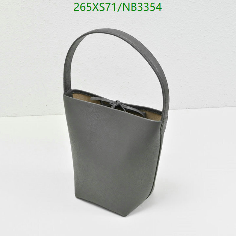 The Row-Bag-Mirror Quality Code: NB3354