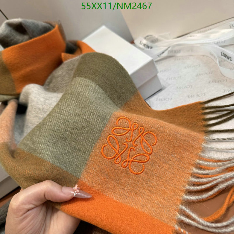 Loewe-Scarf Code: NM2467 $: 55USD