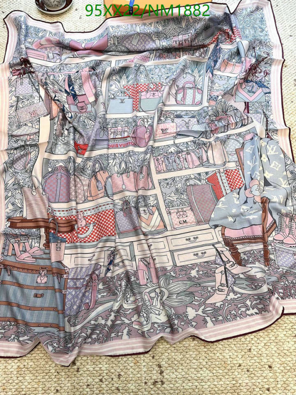 LV-Scarf Code: NM1882 $: 95USD