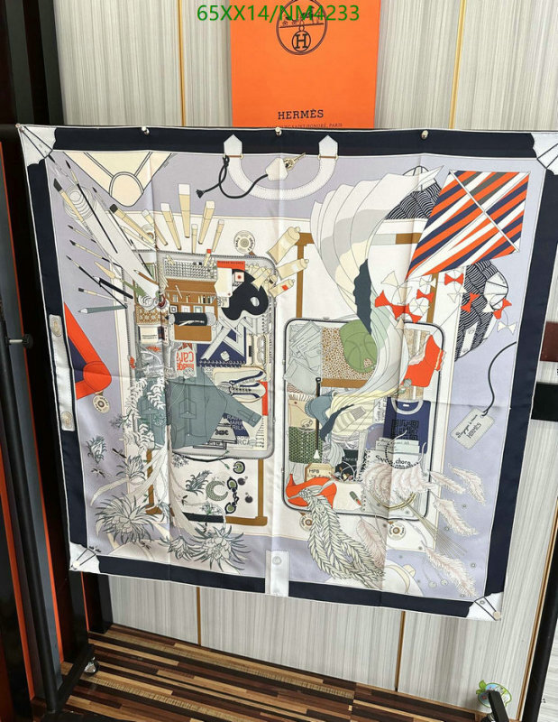 Hermes-Scarf Code: NM4233 $: 65USD